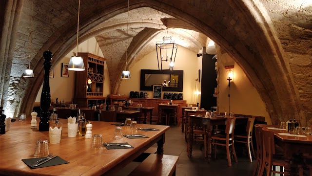 Salle en pierre voûtée de Peng Peng Tea